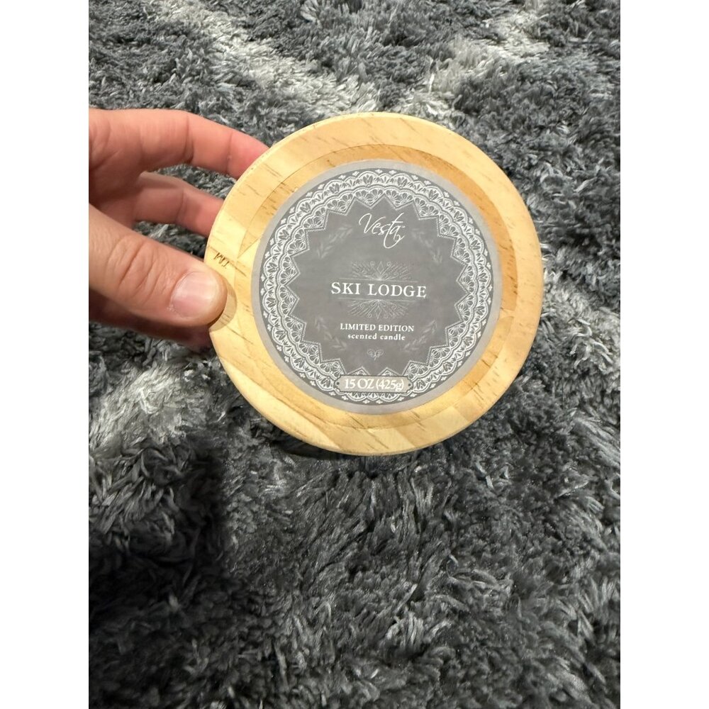 Vesta Ski Lodge Limited Edition Scented Candle 15 oz